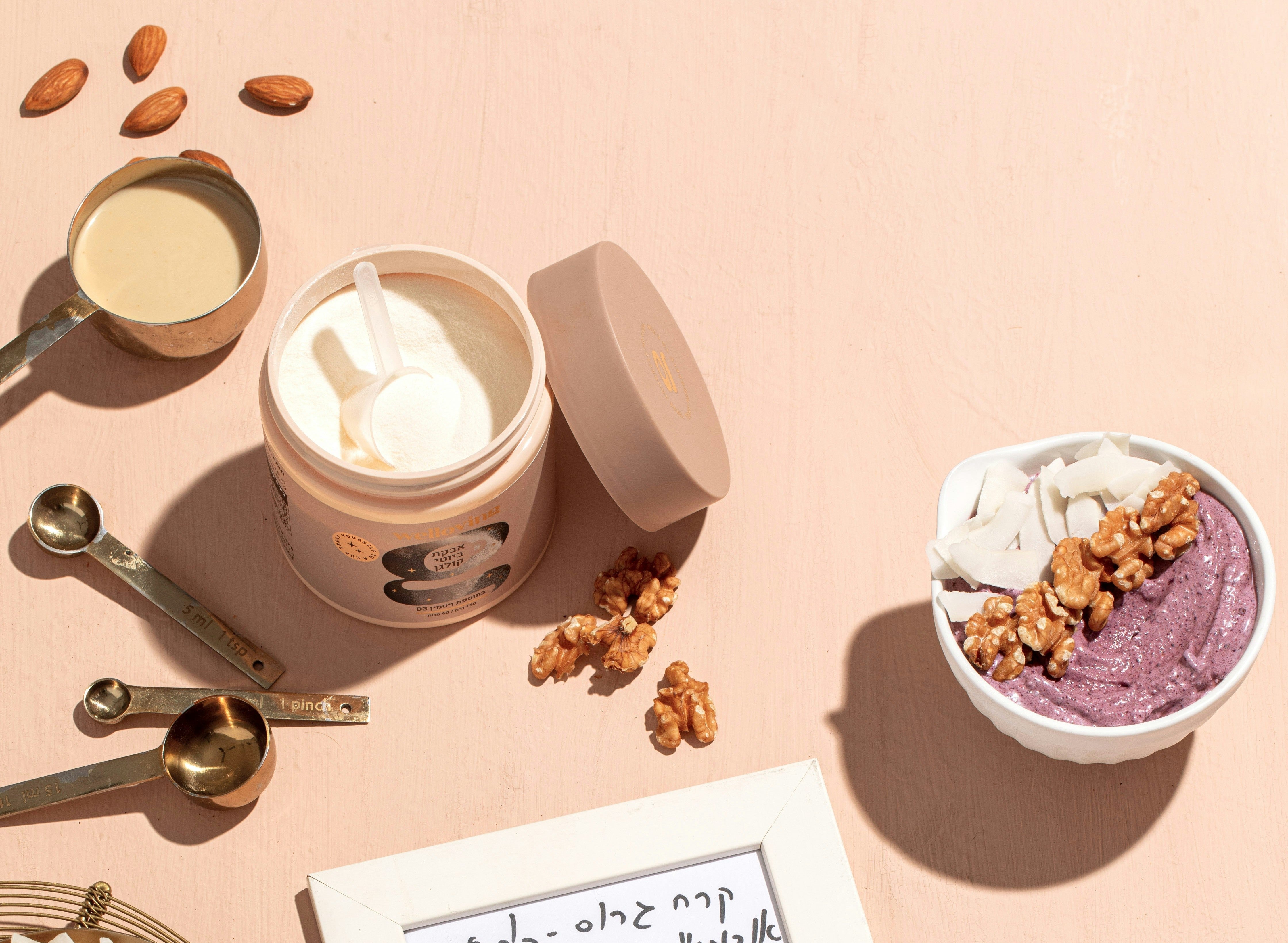 Collagen powder in smoothie bowl - blog by makers of organic cold-pressed fruit and vegetable Living Juice