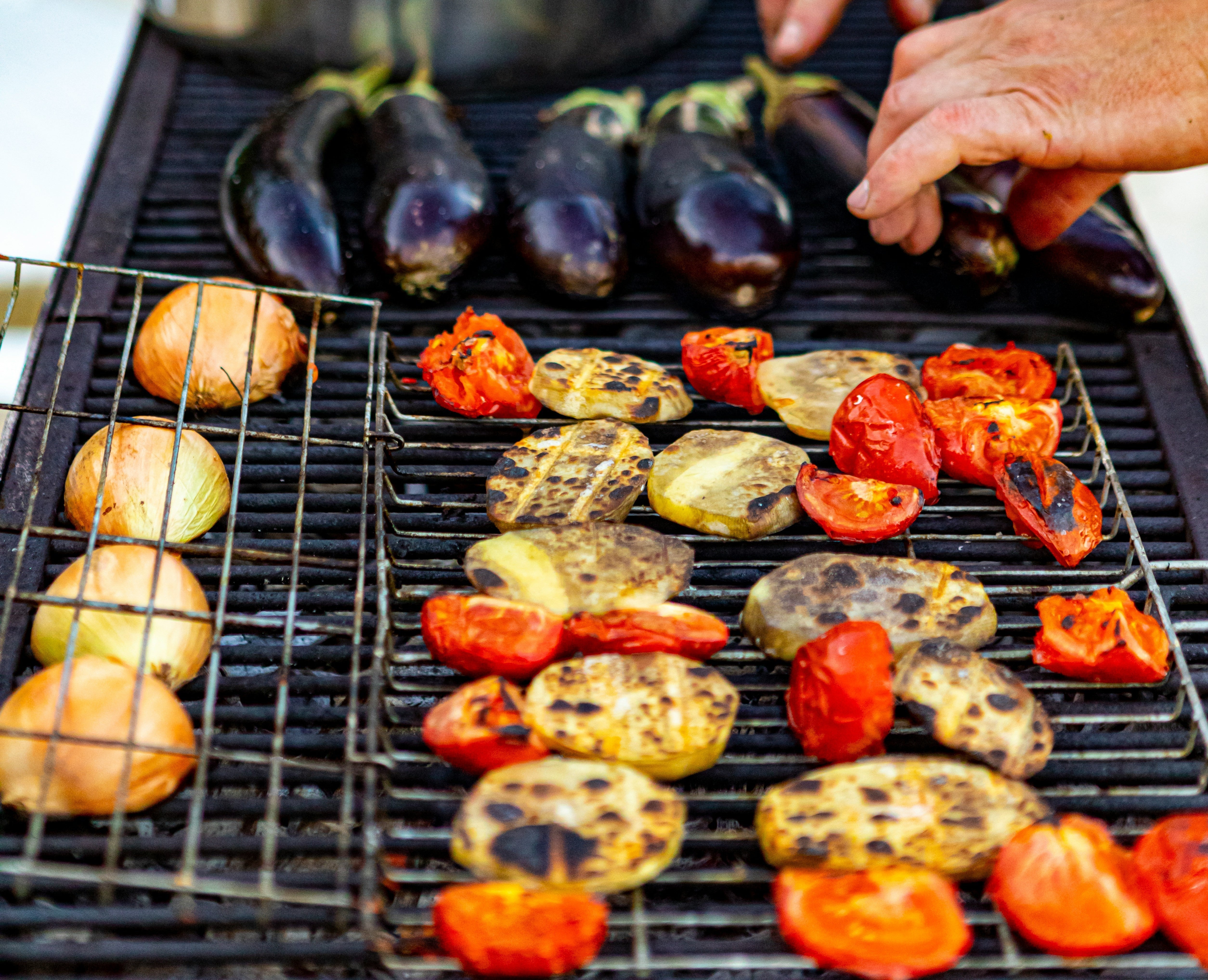 Organic grilled veggies for your plant-based BBQ - blog by O2 Living makers of organic cold-pressed fruit and vegetable Living Juice