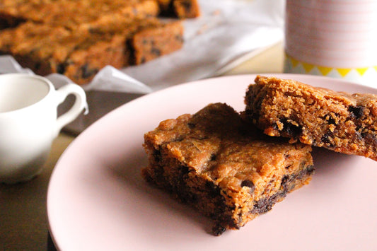 vegan slutty brownies- O2 Living blog makers of organic cold-pressed fruit and vegetable Living Juice