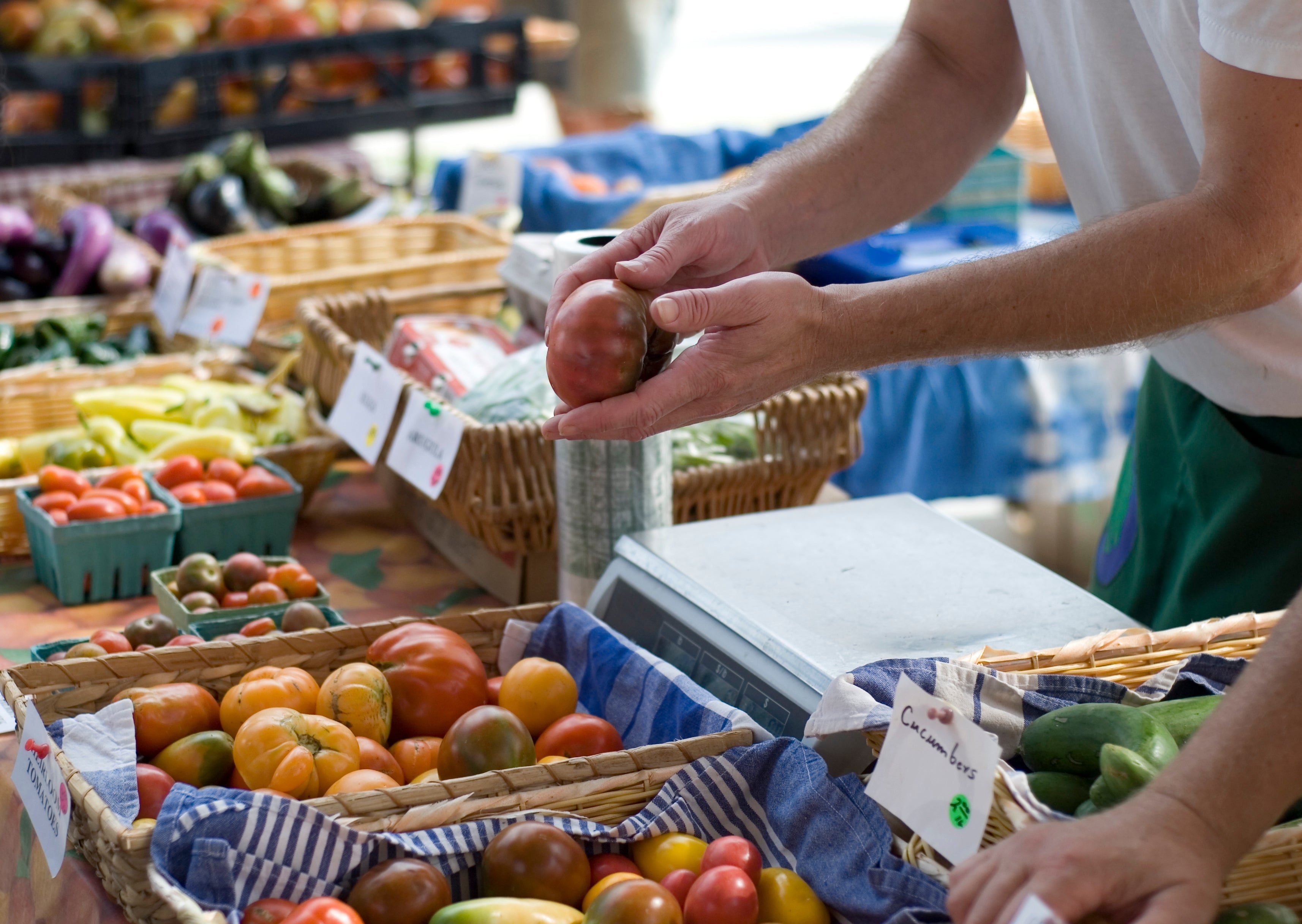 Farmers Market - photo for blog by Living Juice makers of organic cold-pressed fruit and vegetable juices