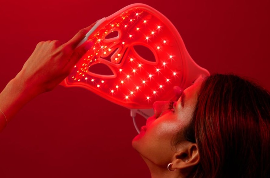 Red light mask - blog by makers of organic cold-pressed fruit and vegetable Living Juice