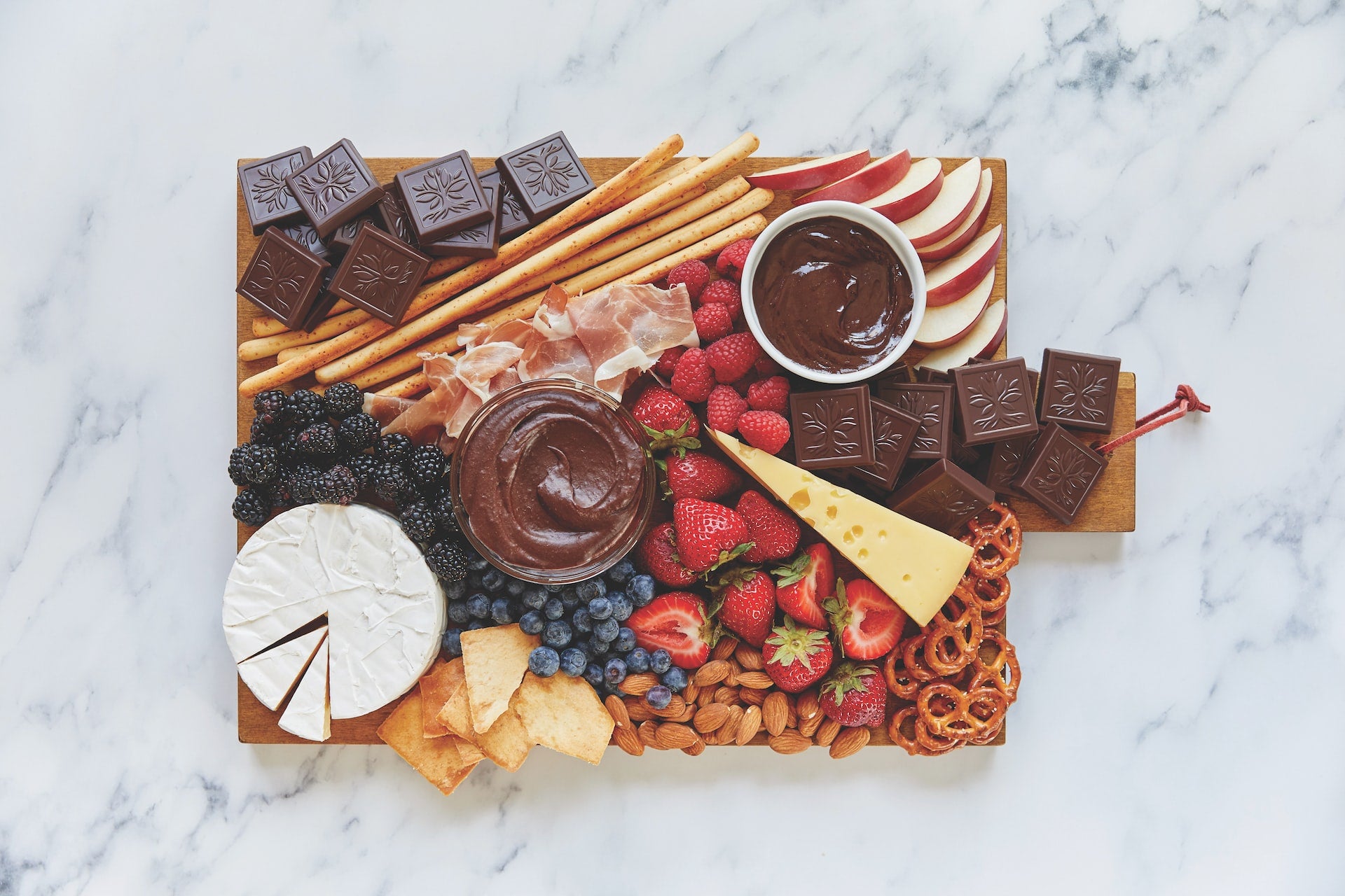 vegan charcuterie board- O2 Living blog makers of organic cold-pressed fruit and vegetable Living Juice