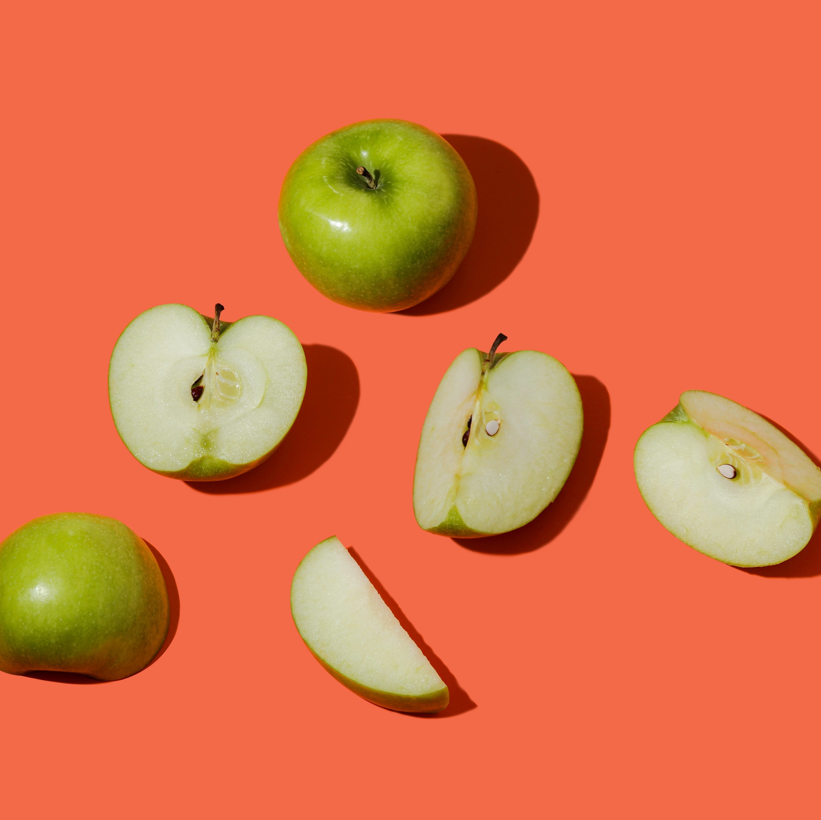 Organic apple slices - blog by Living Juice makers of organic cold-pressed fruit and vegetable juices