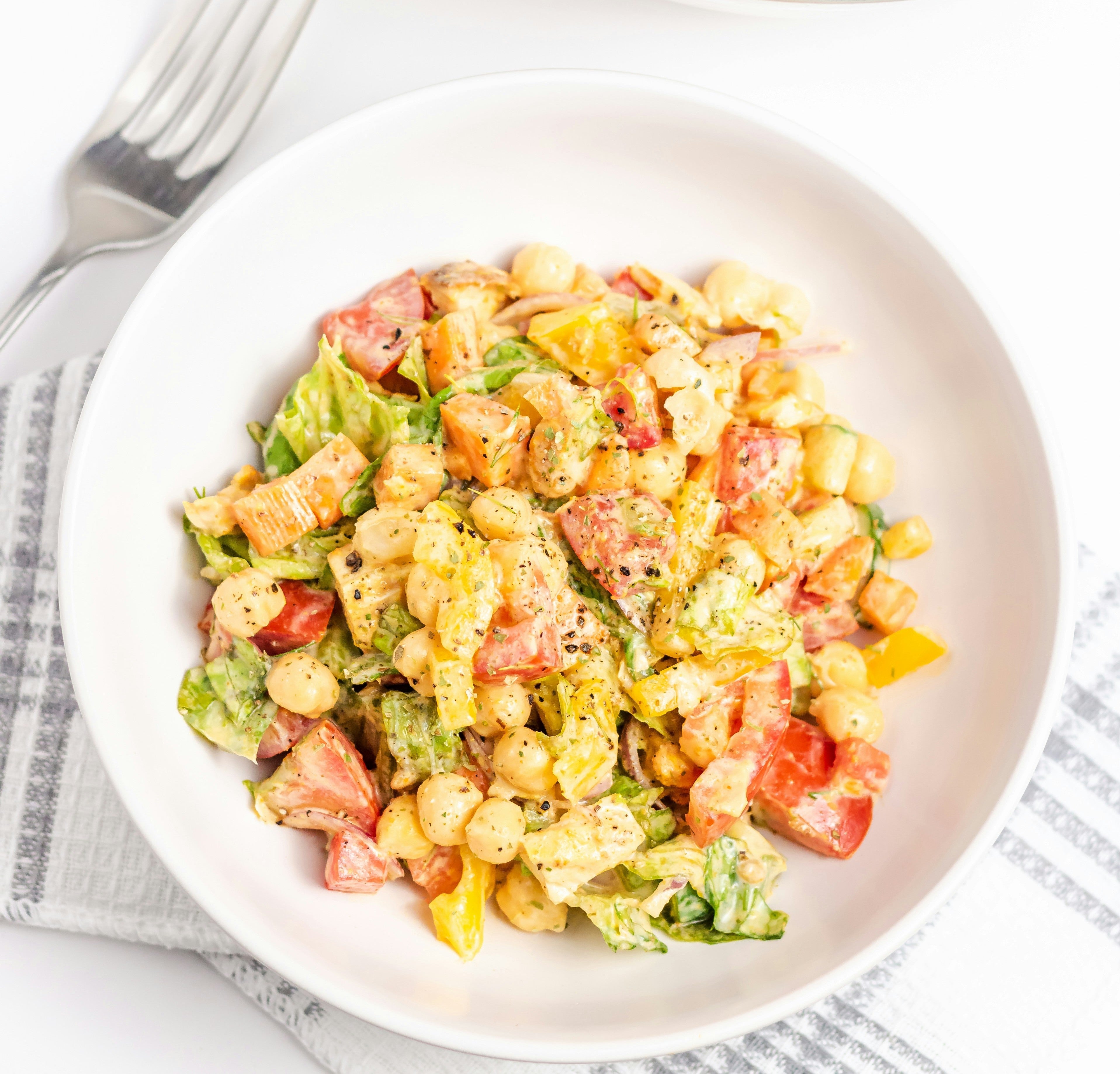 Mediterranean chickpea salad - recipe by makers of organic cold-pressed fruit and vegetable Living Juice