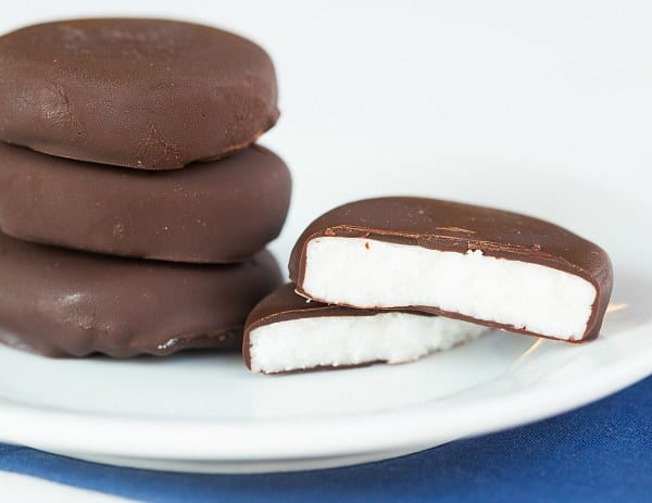O2 Living recipe - vegan peppermint patties by makers of organic cold-pressed fruit and vegetable Living Juice