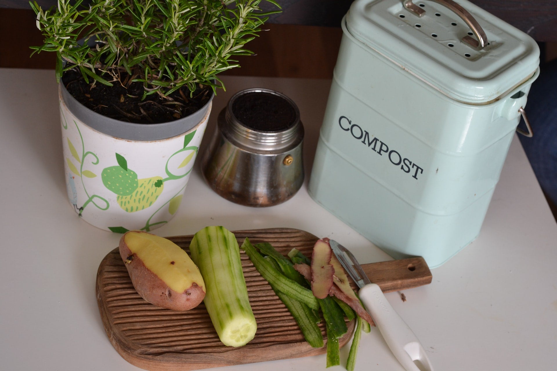 organic compost- O2 Living blog makers of organic cold-pressed fruit and vegetable Living Juice