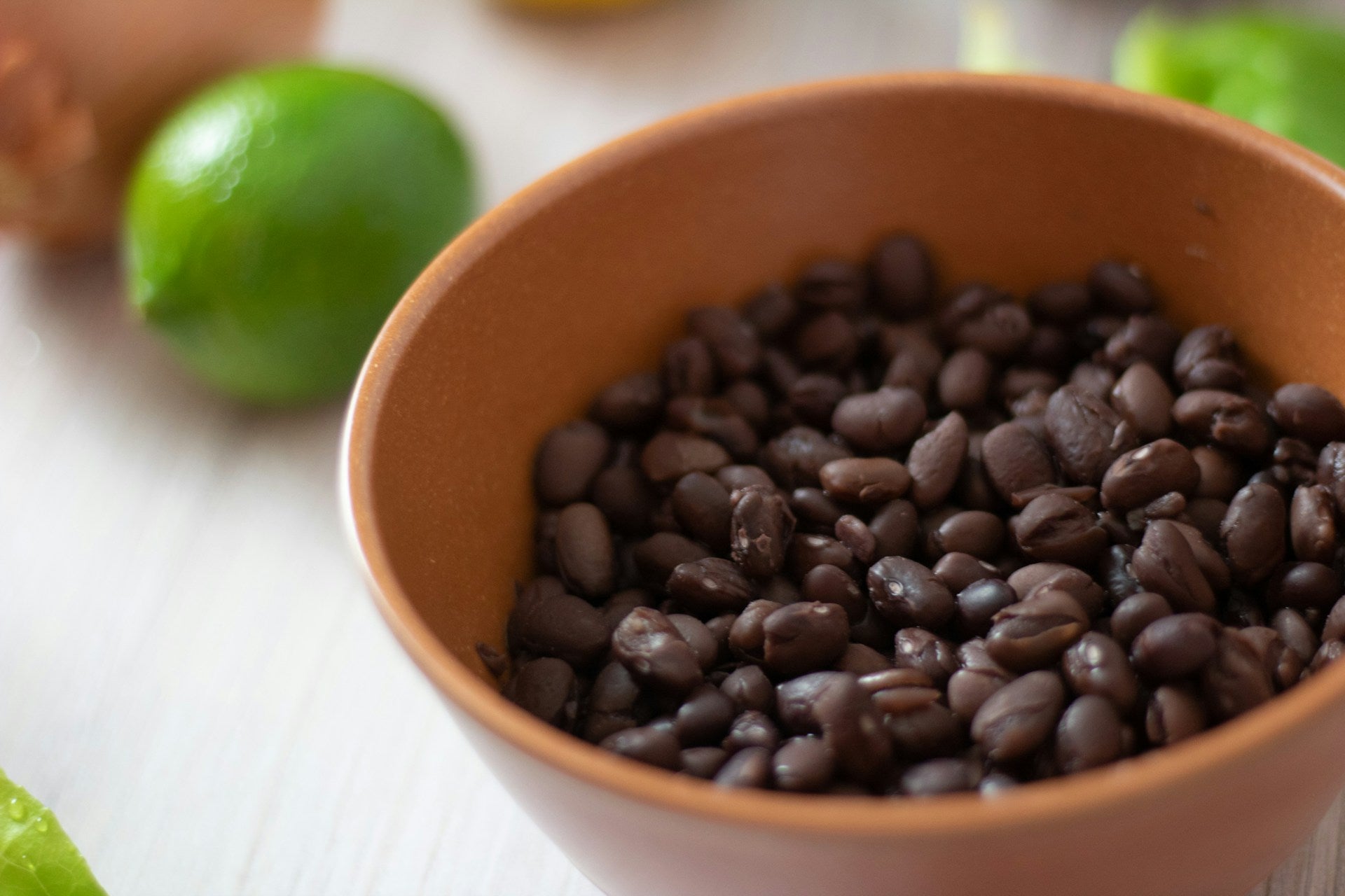organic black beans- O2 Living blog makers of organic cold-pressed fruit and vegetable Living Juice