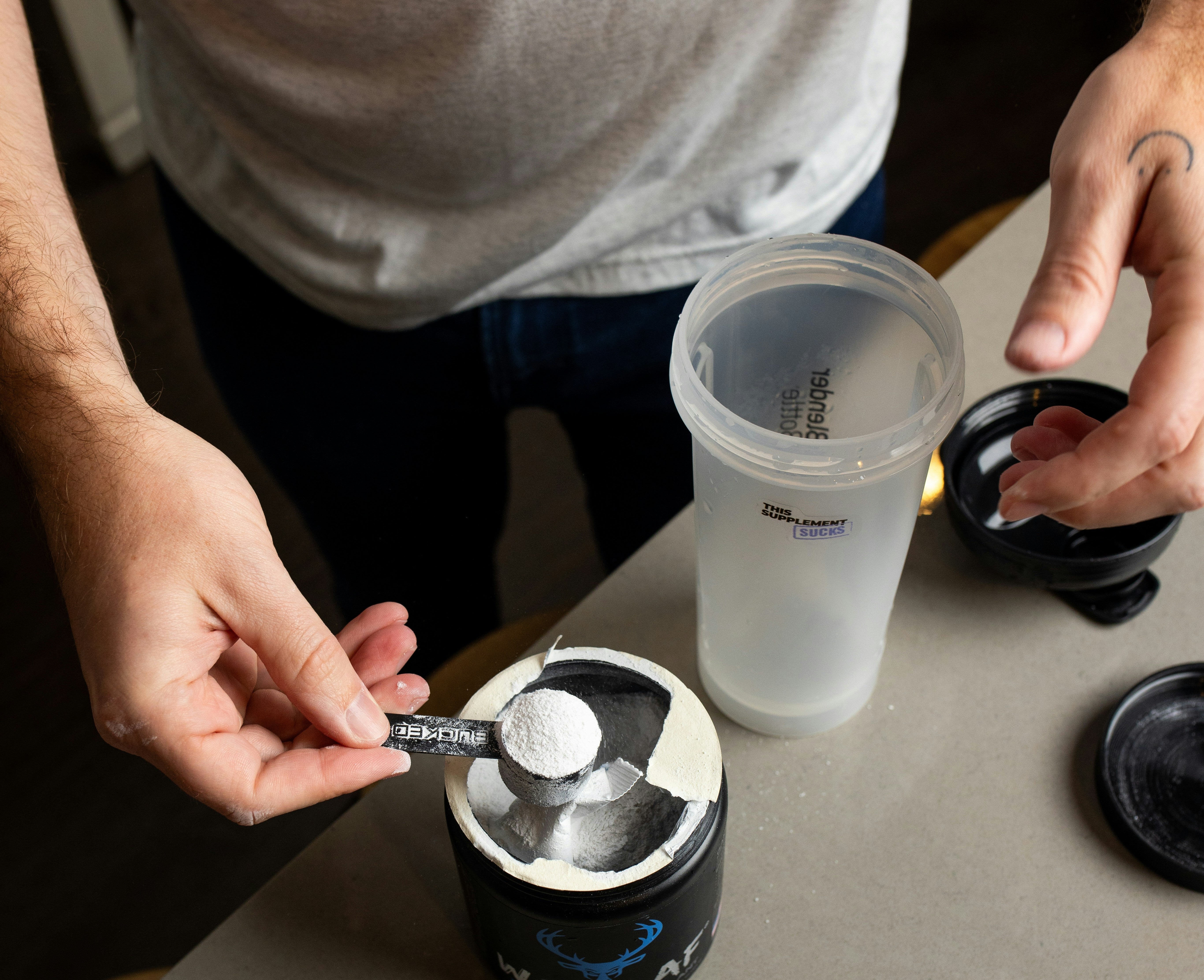 Mixing preworkout drink - blog by O2 Living makers of organic cold-pressed fruit and vegetable Living Juice